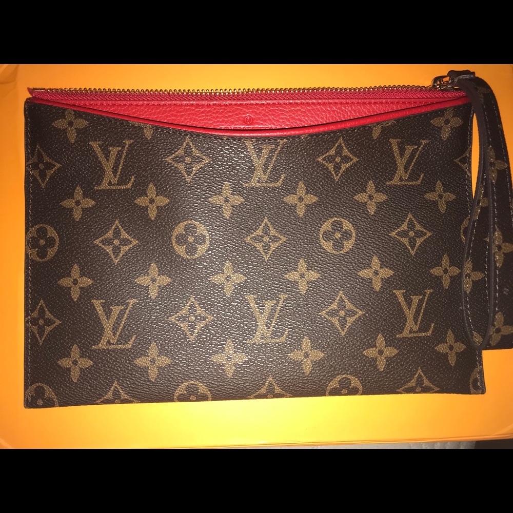 Wristlet